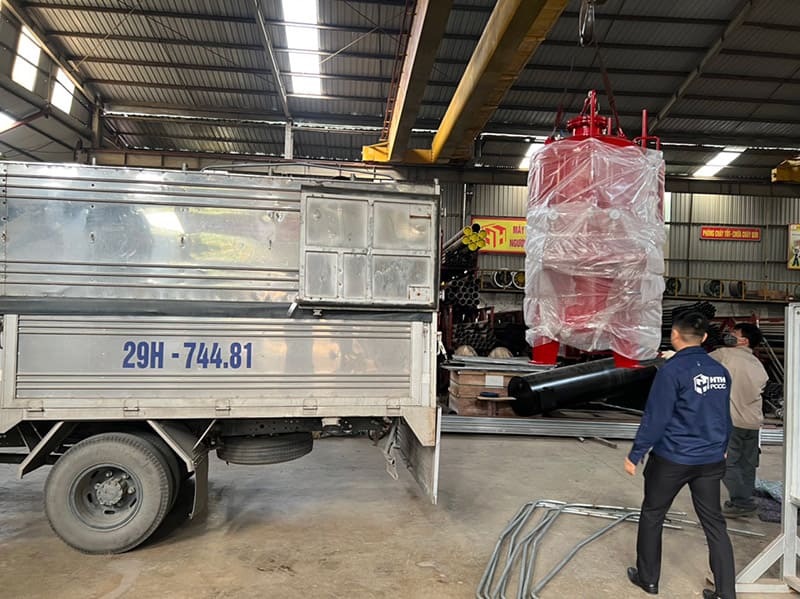 Đặc điểm của bồn chứa Foam Changder chữa cháy đứng 1800L